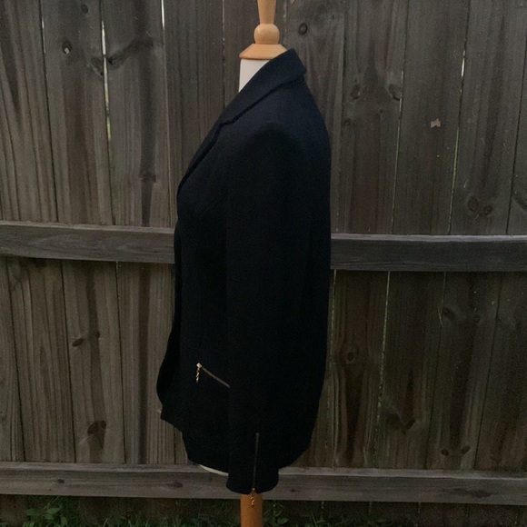 St. John Collection long sweater/jacket, size 8 - Picture 8 of 9